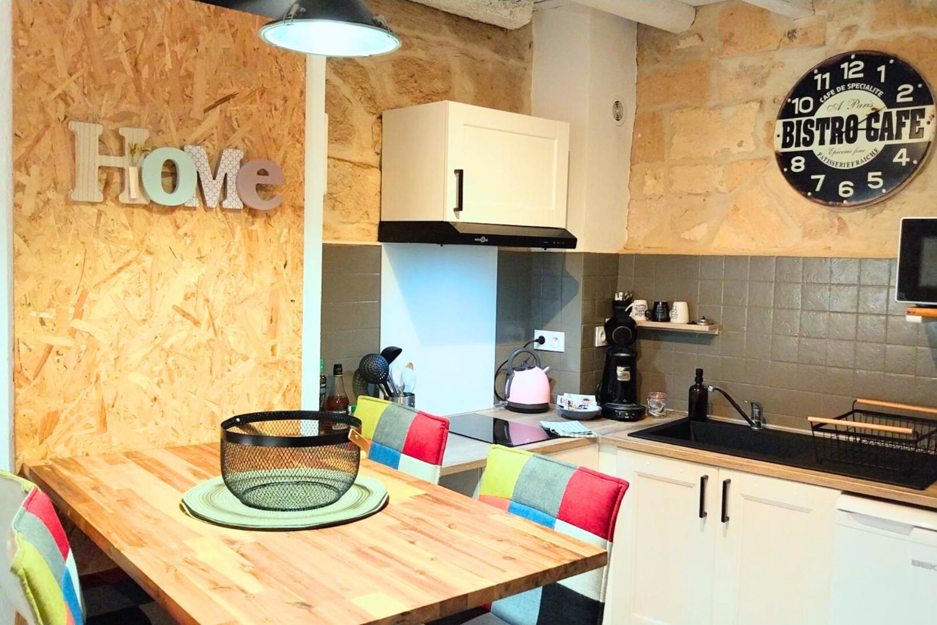 Immeuble 3 Apparts Centre Historique St Gilles Maisoncarreeconciergerie Saint-Gilles  Eksteriør billede